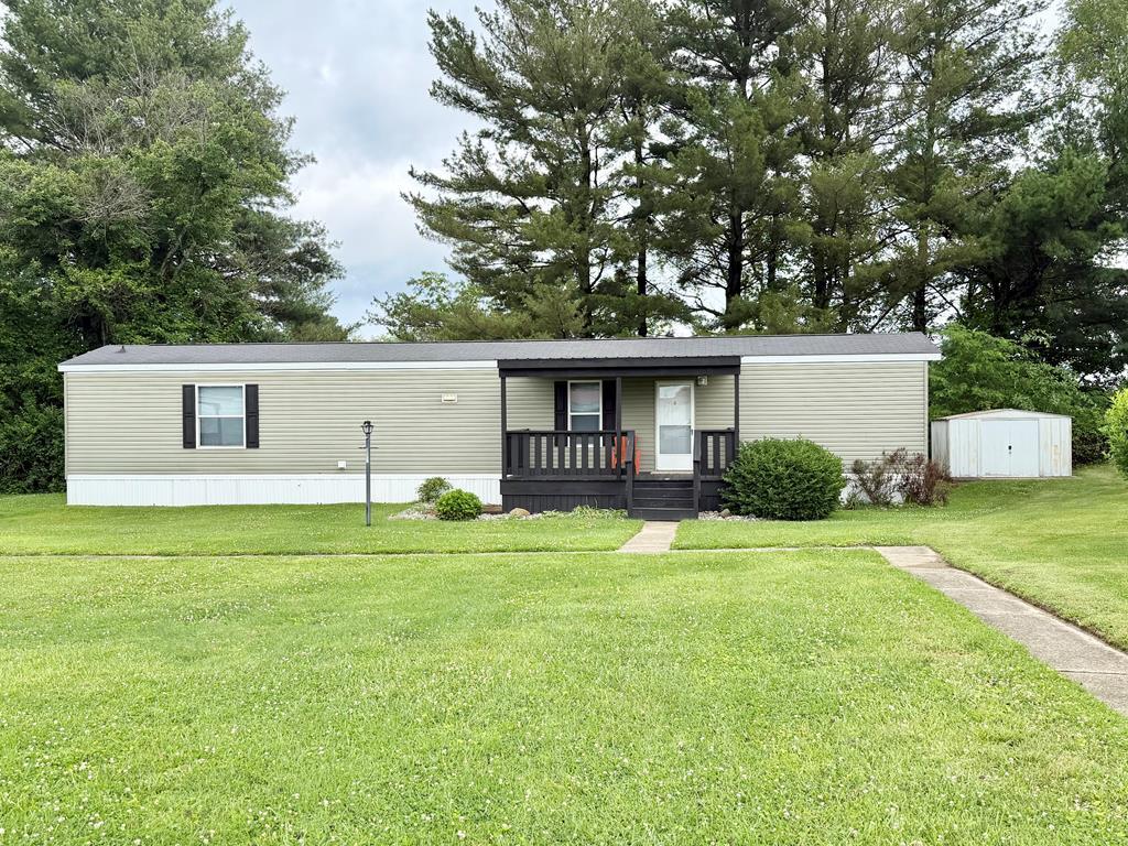 103 Eastview 
