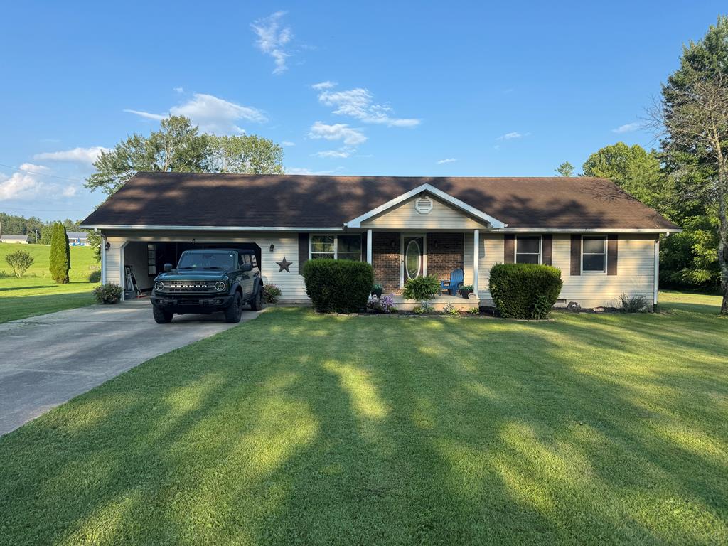 50 Pine Ridge Road, Jackson, OH 45640