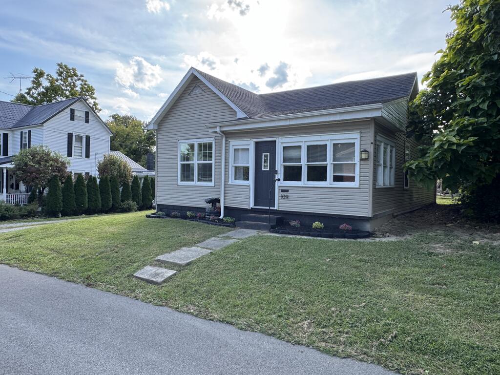 109 S Bennett Ave., Jackson, OH 45640